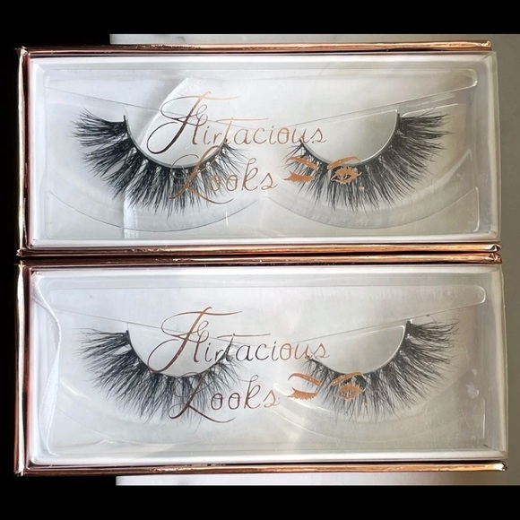 🎉 HOST PICK! 🎉 🆕 Lot of 2- Flirtacious Looks And Lashes- Reusable! - Picture 2 of 4